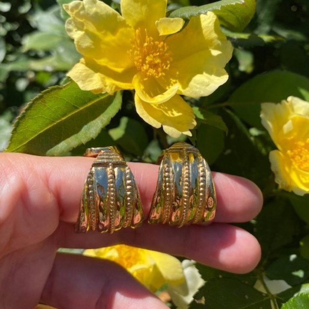 SALE 💚💚JUDITH MCCANN Designer Gold Wide Hoop EARRINGS - Picture 2 of 9